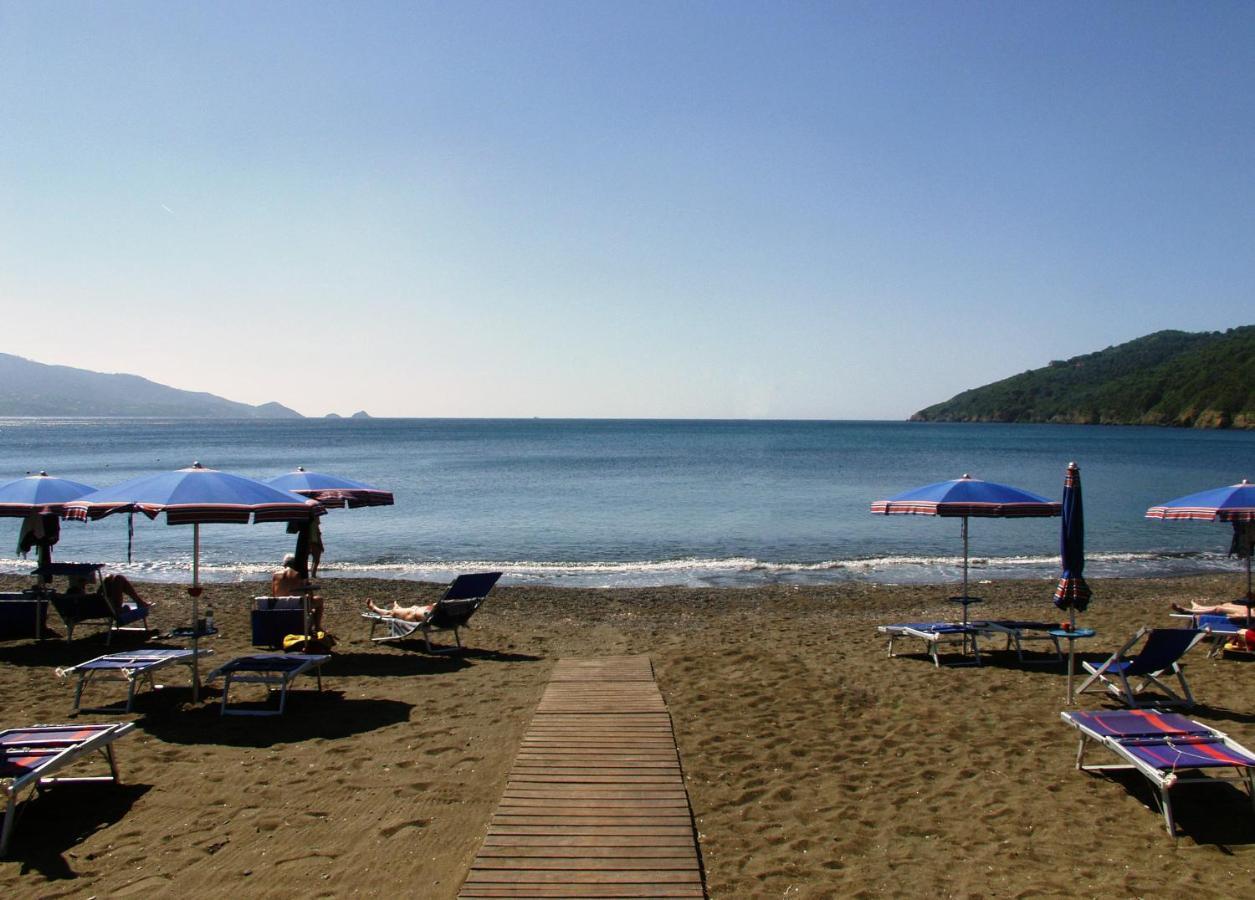 Hotel Capo Sud Лакона Екстериор снимка