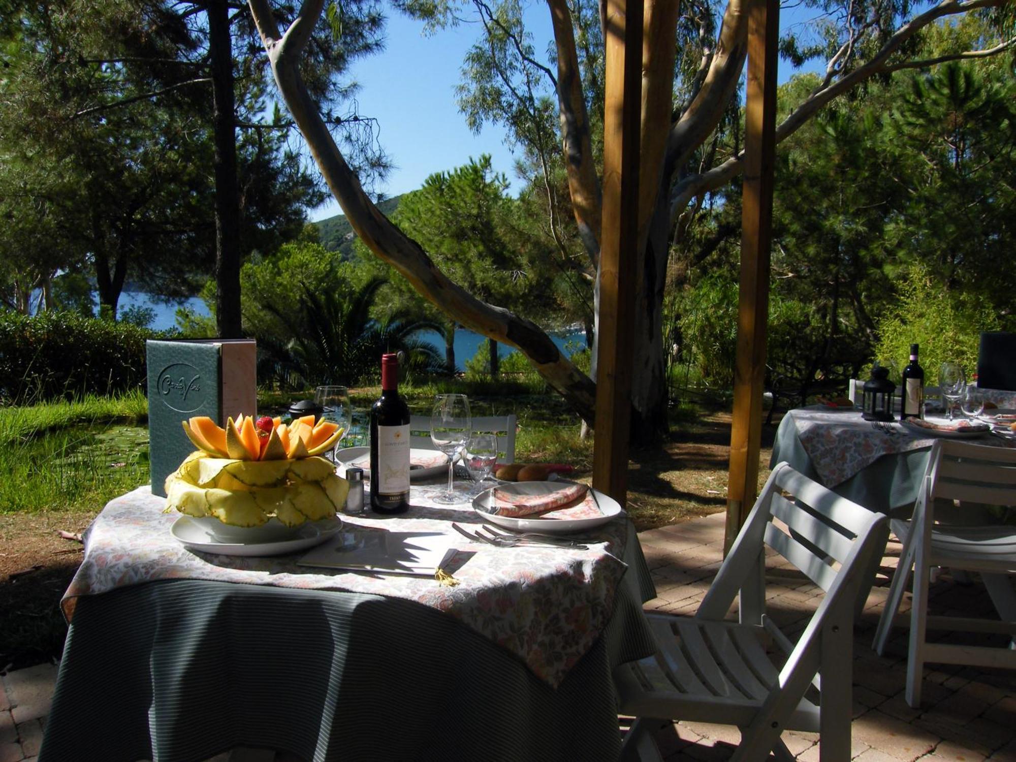 Hotel Capo Sud Лакона Екстериор снимка