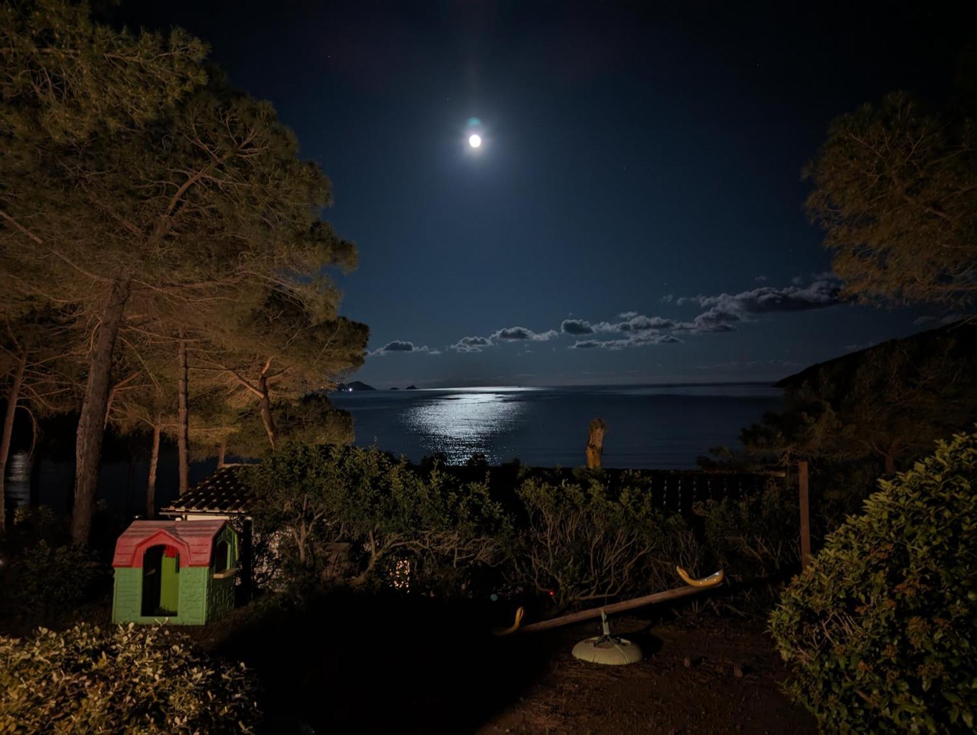 Hotel Capo Sud Лакона Екстериор снимка