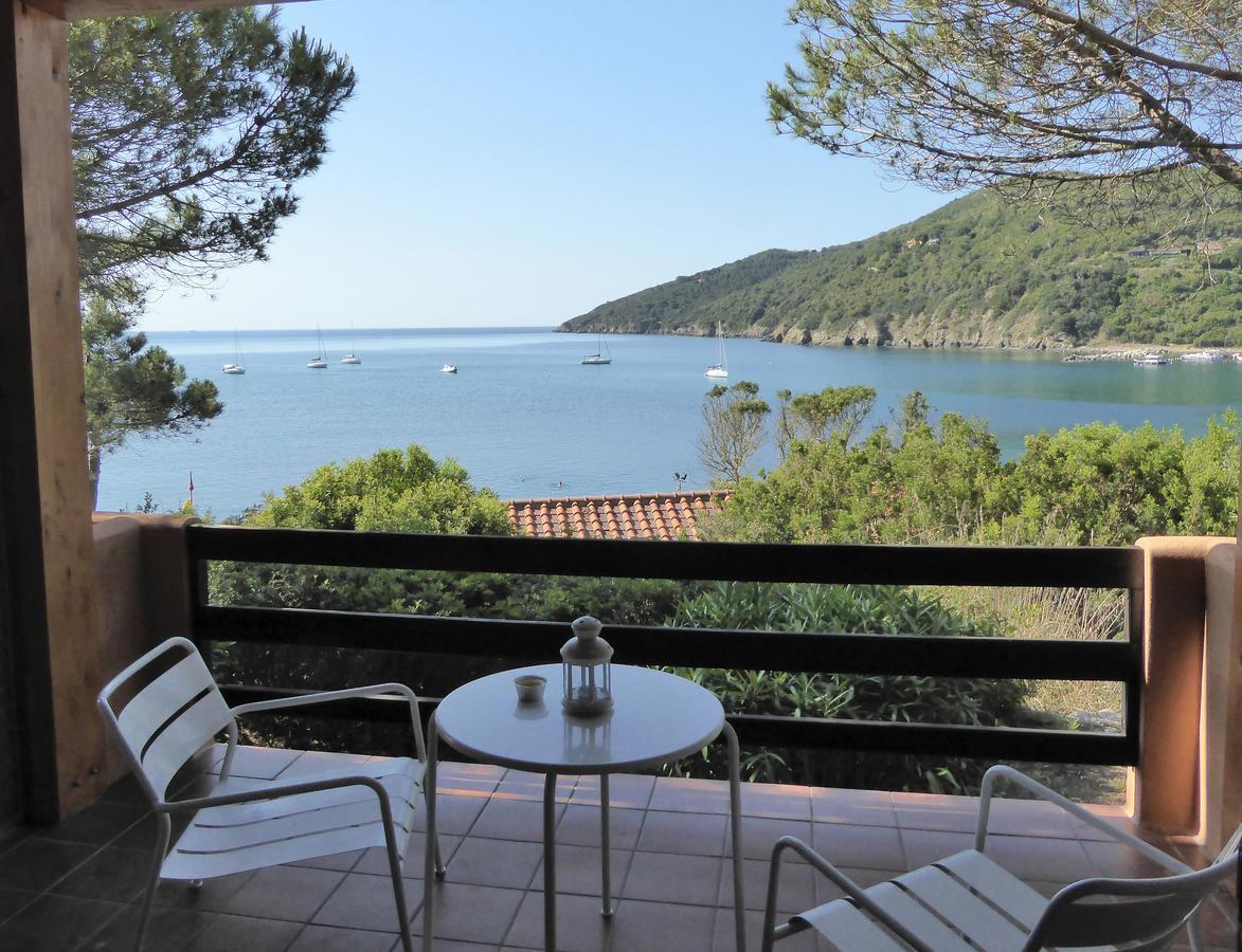 Hotel Capo Sud Лакона Екстериор снимка